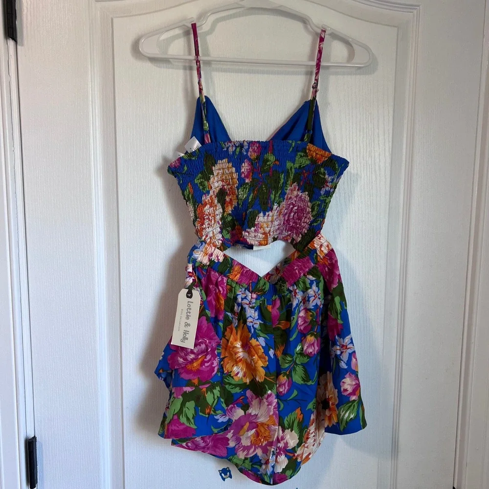 Lottie & Holly Blue Pink Floral 2 Piece Crop Top and Shorts Set Size Medium NEW